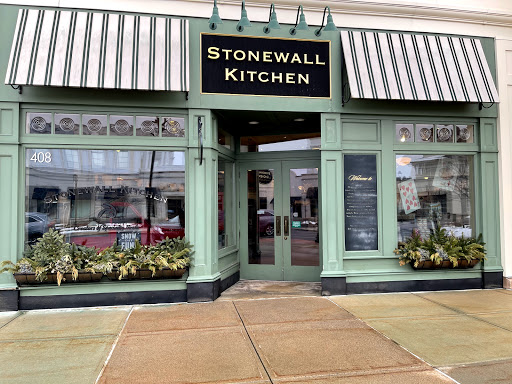 Shopping Mall «The Promenade Shops at Evergreen Walk», reviews and photos, 501 Evergreen Way #503, South Windsor, CT 06074, USA