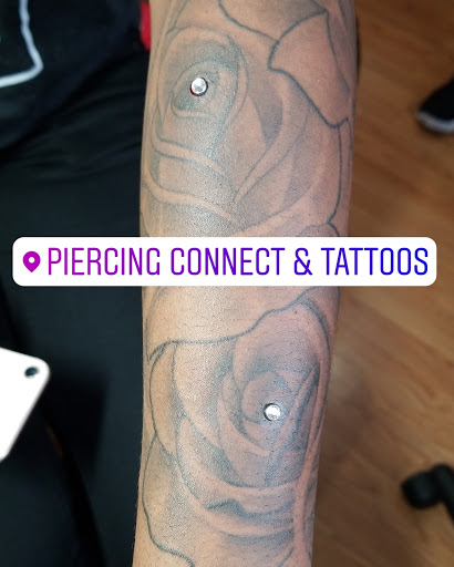 Tattoo Shop «Piercing Connect & Tattoos», reviews and photos, 2851 Georgia Ave NW, Washington, DC 20001, USA