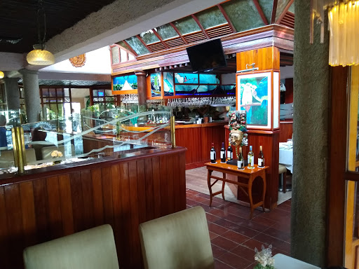 Speakeasy bars in Cancun