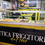 Photo n°3 de l'avis de Bold.a fait le 27/04/2023 à 07:25 sur le  Antica Friggitoria Dal 1947 à Palermo