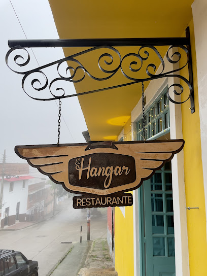 El Hangar Restaurante - Cra. 4 #478, Anolaima, Cundinamarca, Colombia