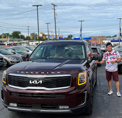 Car Dealer «Spitzer Kia Cleveland», reviews and photos, 3414 Brookpark Rd, Cleveland, OH 44134, USA