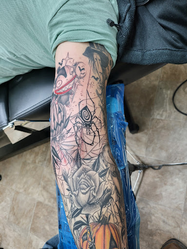 Tattoo Shop «USA Tattoo Studio», reviews and photos, 83 Sherwood Dr, Colonial Heights, VA 23834, USA