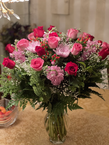 Florist «Creative Florist», reviews and photos, 93-01 63rd Dr, Rego Park, NY 11374, USA