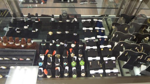 Pawn Shop «Mad Dog Pawn», reviews and photos, 3324 Manatee Ave W, Bradenton, FL 34205, USA