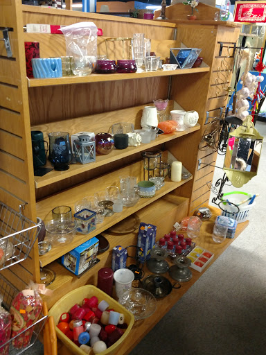 Thrift Store «Freedom Treasures Resale Store», reviews and photos, 7570 Cooley Lake Rd, Waterford Twp, MI 48327, USA