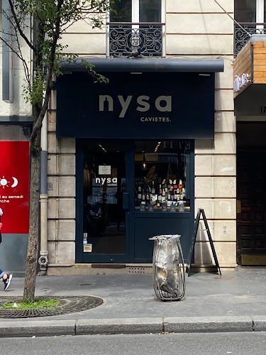 nysa cavistes. à Paris