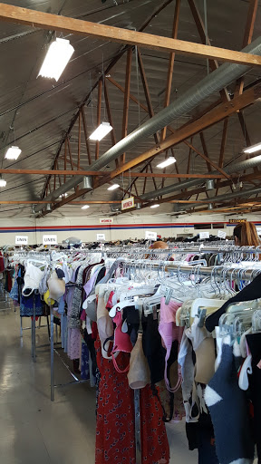 Thrift Store «Super Thrift Store Rescue Mission», reviews and photos, 13422 Saticoy St, North Hollywood, CA 91605, USA