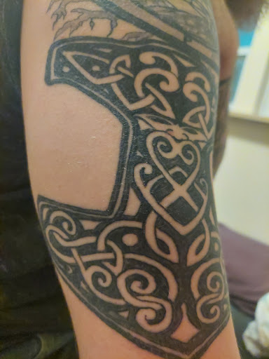 Tattoo Shop «Flesh To Fantasy Tattoo Emporium», reviews and photos, 721 S Main St, Bellefontaine, OH 43311, USA