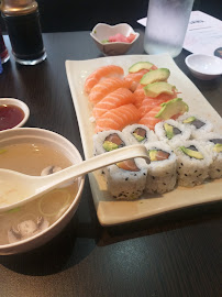 Soupe du Restaurant de sushis Oi Sushi à Paris - n°1