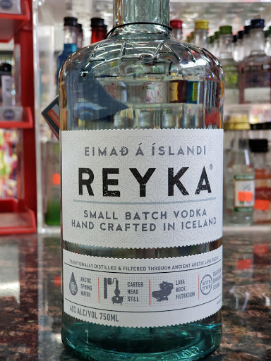 Liquor Store «Royal Liquor», reviews and photos, 808 Center Rd #3, Flint, MI 48506, USA