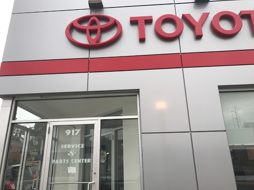 Car Dealer «Toyota of Stamford», reviews and photos, 909 E Main St, Stamford, CT 06902, USA