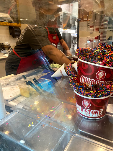 Ice Cream Shop «Cold Stone Creamery», reviews and photos, 1000 W Columbus Ave, Springfield, MA 01105, USA