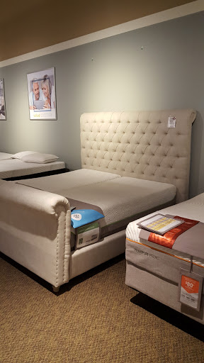 Furniture Store «The Furniture Mart - Fridley», reviews and photos, 5401 E River Rd Service Road, Fridley, MN 55421, USA