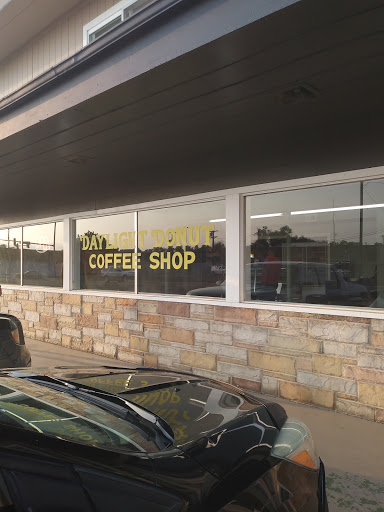 Daylight Donuts, 700 W 6th St, Pueblo, CO 81003, USA, 