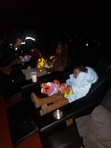 Movie Theater «Apple Cinemas Waterbury», reviews and photos, 920 Wolcott St, Waterbury, CT 06705, USA