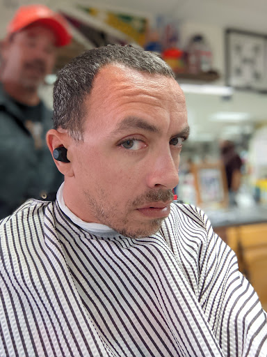 Barber Shop «Percy Avenue Barber Shop», reviews and photos, 200 Percy Ave, Yuba City, CA 95991, USA