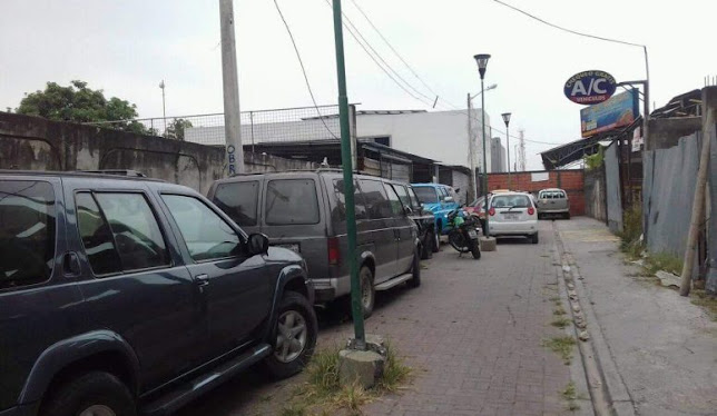 Opiniones de Taller Automotriz Vera en Guayaquil - Taller de reparación de automóviles