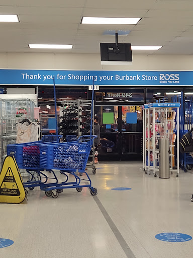 Clothing Store «Ross Dress for Less», reviews and photos, 349 N San Fernando Blvd, Burbank, CA 91502, USA