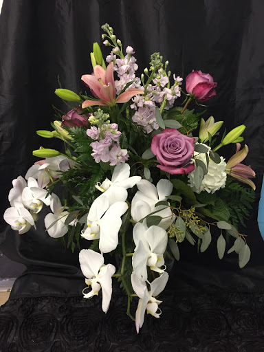 Florist «Open Air Designs - Florist | Wedding Planning | Gifts», reviews and photos, 607 N Myrtle Ave, Clearwater, FL 33755, USA