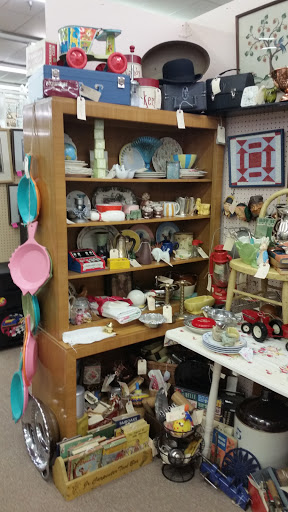 Craft Store «Countryside Craft Mall», reviews and photos, 40700 Van Dyke Ave, Sterling Heights, MI 48313, USA