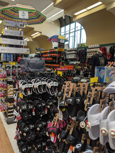Sporting Goods Store «Big 5 Sporting Goods», reviews and photos, 3121 Wilshire Blvd, Santa Monica, CA 90403, USA