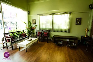 Lila Thai Massage Ratchavithi image