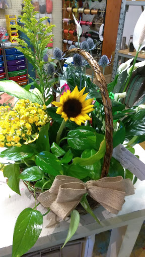Florist «Metro Florist & Gifts», reviews and photos, 216 W 6th St, Ferris, TX 75125, USA