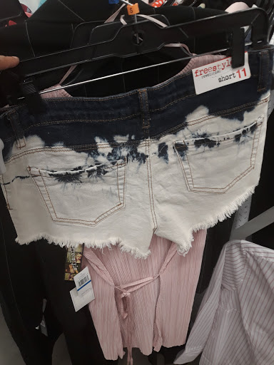 Clothing Store «Burlington Coat Factory», reviews and photos, 1965 N Pebble Creek Pkwy, Goodyear, AZ 85395, USA