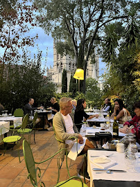 Atmosphère du Restaurant français Le Petit Jardin Montpellier - n°19