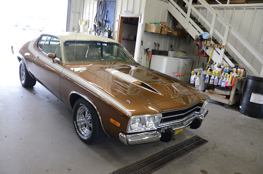 Truck Accessories Store «Auto Accessory & Install», reviews and photos, 198 Cedar Cross Rd, Dubuque, IA 52003, USA