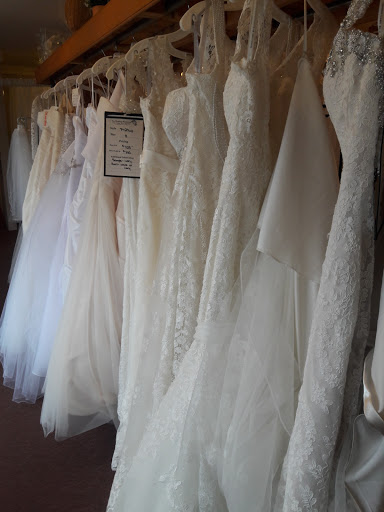 Bridal Shop «Wedding Plantation», reviews and photos, 3900 Noe Bixby Rd, Columbus, OH 43232, USA