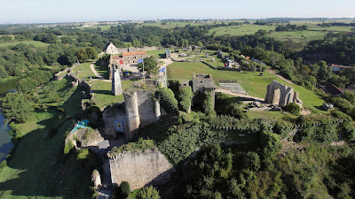 CHÂTEAU TIFFAUGES à Tiffauges