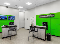 Extra Space Storage - Photo 3 - Car repair in Newark, NJ, Newark