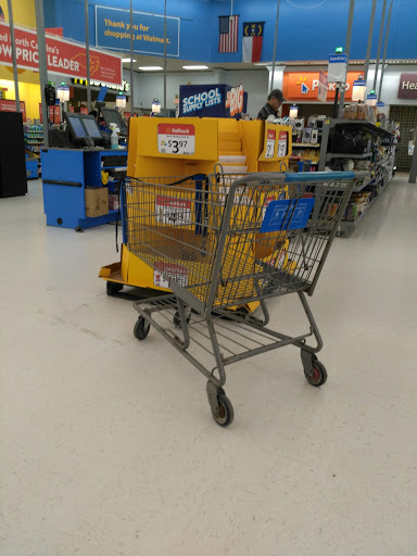 Shopping Mall «Highlands Square Shopping Center», reviews and photos, 250 Highlands Square Dr, Hendersonville, NC 28792, USA