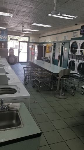 Laundry «Candy Clean Laundry», reviews and photos, 7100 Pines Blvd Suite 27, Pembroke Pines, FL 33024, USA