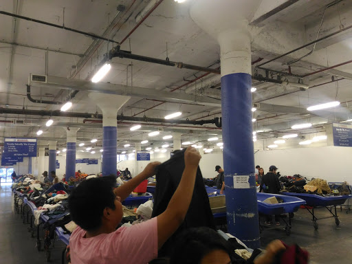 Thrift Store «Goodwill Industries Outlet Store & Donation Center», reviews and photos, 47-47 Van Dam St, Queens, NY 11101, USA