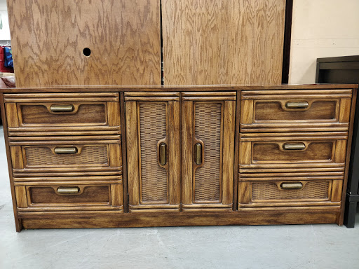 Thrift Store «The Salvation Army Family Store & Donation Center», reviews and photos