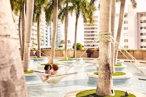 Four Seasons Hotel Miami image