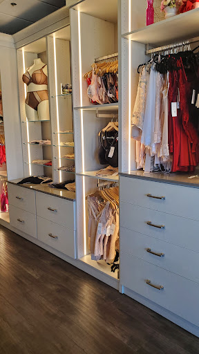 Lingerie Store «Allure Intimate Apparel», reviews and photos, 18900 W Bluemound Rd, Brookfield, WI 53045, USA