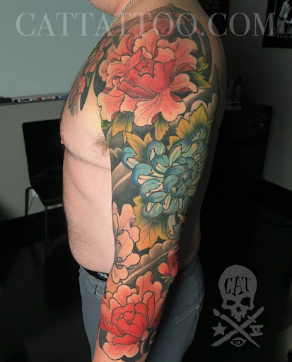 Explore ladies small tattoo ideas, creative tattoo ideas in Addison, available at Cat Tattoo