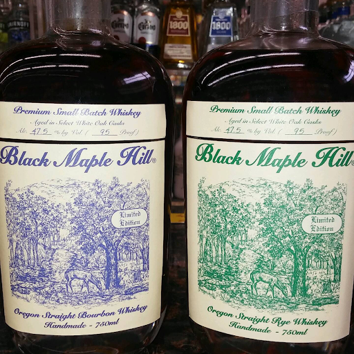 Liquor Store «Royal Liquor», reviews and photos, 808 Center Rd #3, Flint, MI 48506, USA