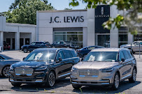 J.C. Lewis Lincoln of Savannah - Photo 2 - Car repair in Savannah, GA, Savannah