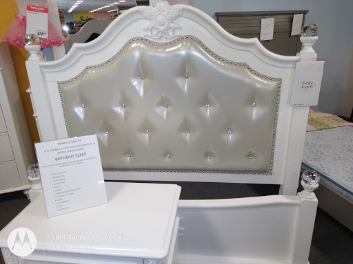 Furniture Store «Schewel Furniture Company», reviews and photos, 540 Lutz Ave, Martinsburg, WV 25404, USA