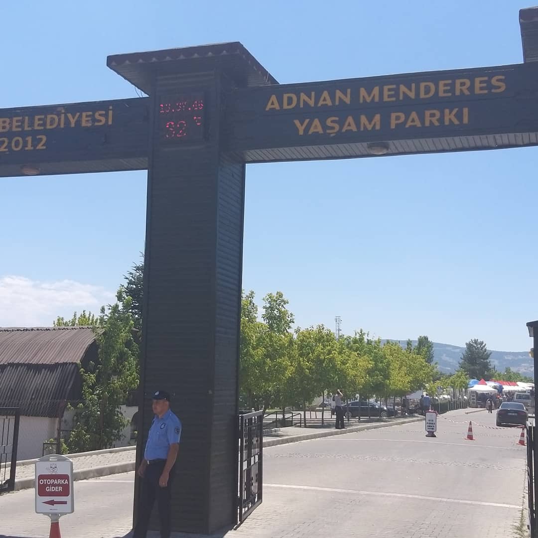 Adnan MENDERES Yaam Park