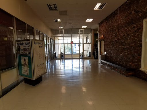 Shopping Mall «Innsbruck Mall», reviews and photos, 85 Tunnel Rd #40, Asheville, NC 28805, USA