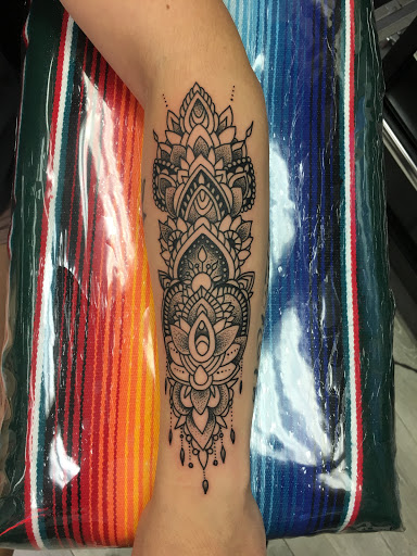 Tattoo Shop «Eclipse Tattoo», reviews and photos, 1803 State Ave NE, Olympia, WA 98506, USA