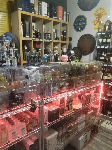 Liquor Store «Pig Liquors», reviews and photos, 519 S Presa St, San Antonio, TX 78205, USA