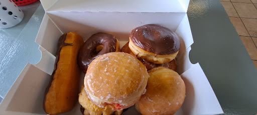 Donut Shop «Dona Queen Donut & Deli», reviews and photos, 2445 4th Ave S #114, Seattle, WA 98134, USA