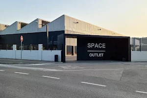 Space Outlet image